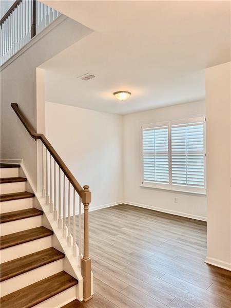 Building Photo - 215 Foxhill Dr