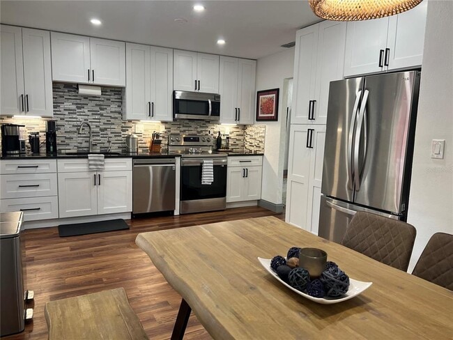 Building Photo - 4702 N Willis St