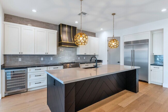 Building Photo - 4518 N 39th St