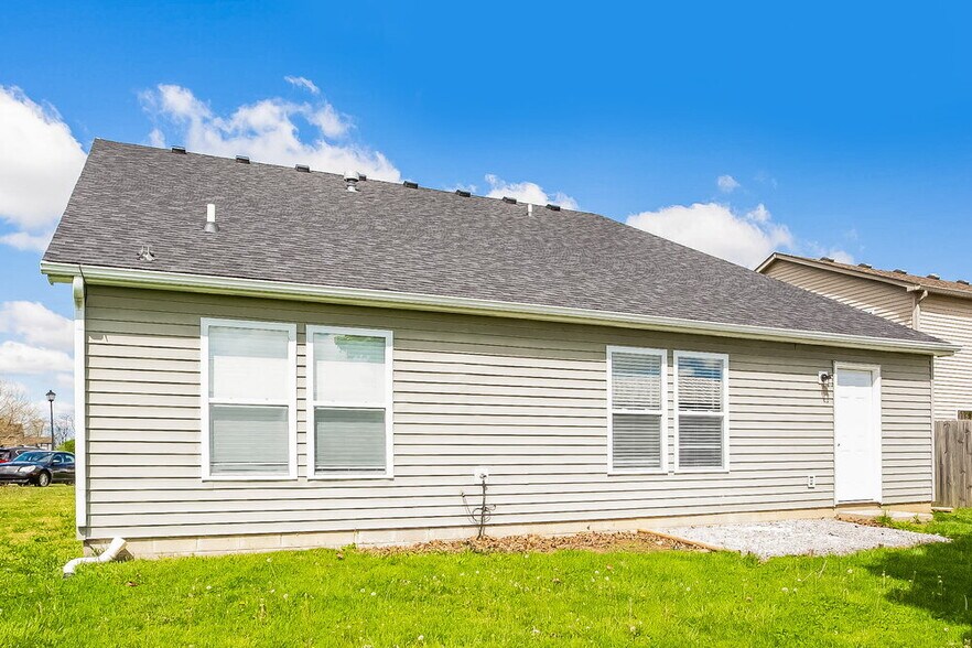 Building Photo - 2035 Brookside Ct