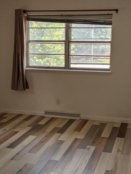 Building Photo - 2319 Cherry Hills Dr