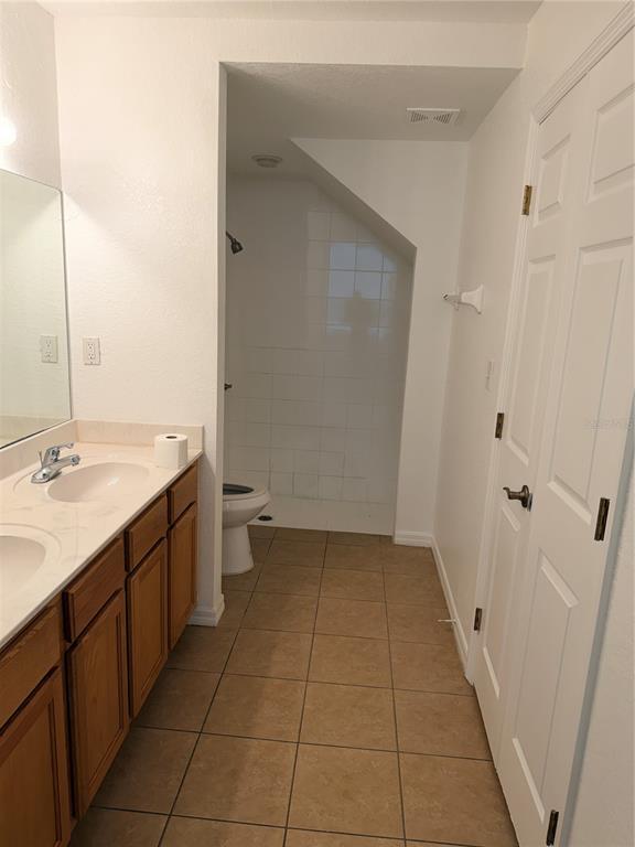 Building Photo - 3995 Almeida Court