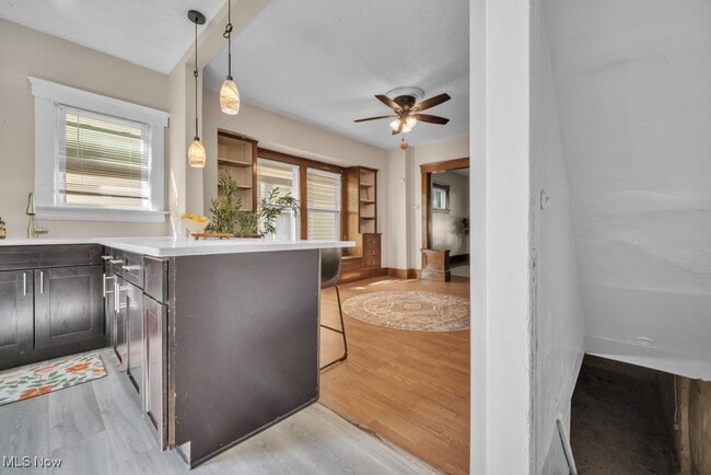 Building Photo - 1457 W 114th St