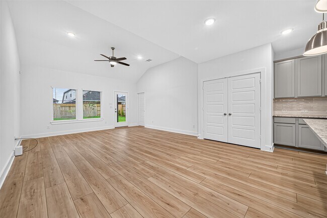 Building Photo - 8230 Blue Shell Ln