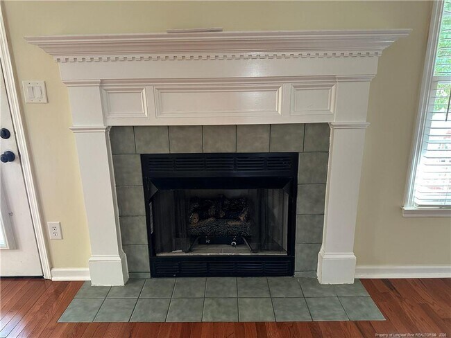 Building Photo - 2827 Beringer Dr