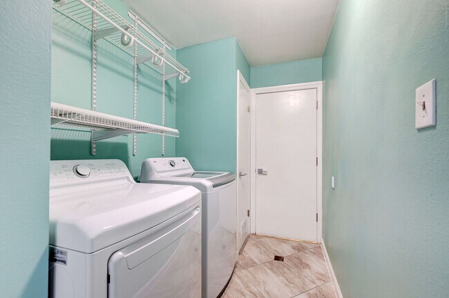 Building Photo - Welcome to this stunning 3-bedroom, 2-bath, single-story home that has been completely renovated ...