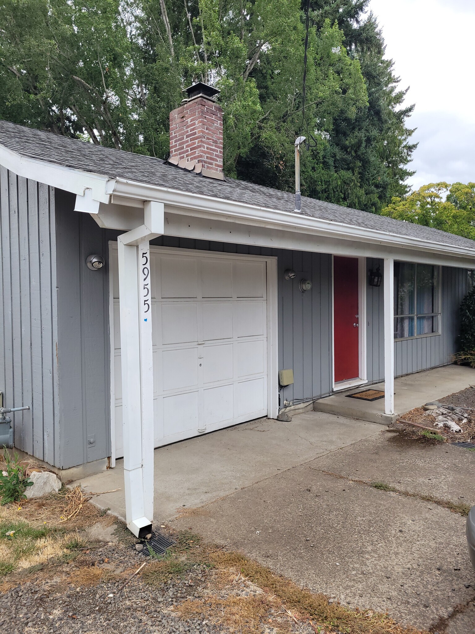 SINGLE CAR GARAGE - 5955 SW 179th Ave
