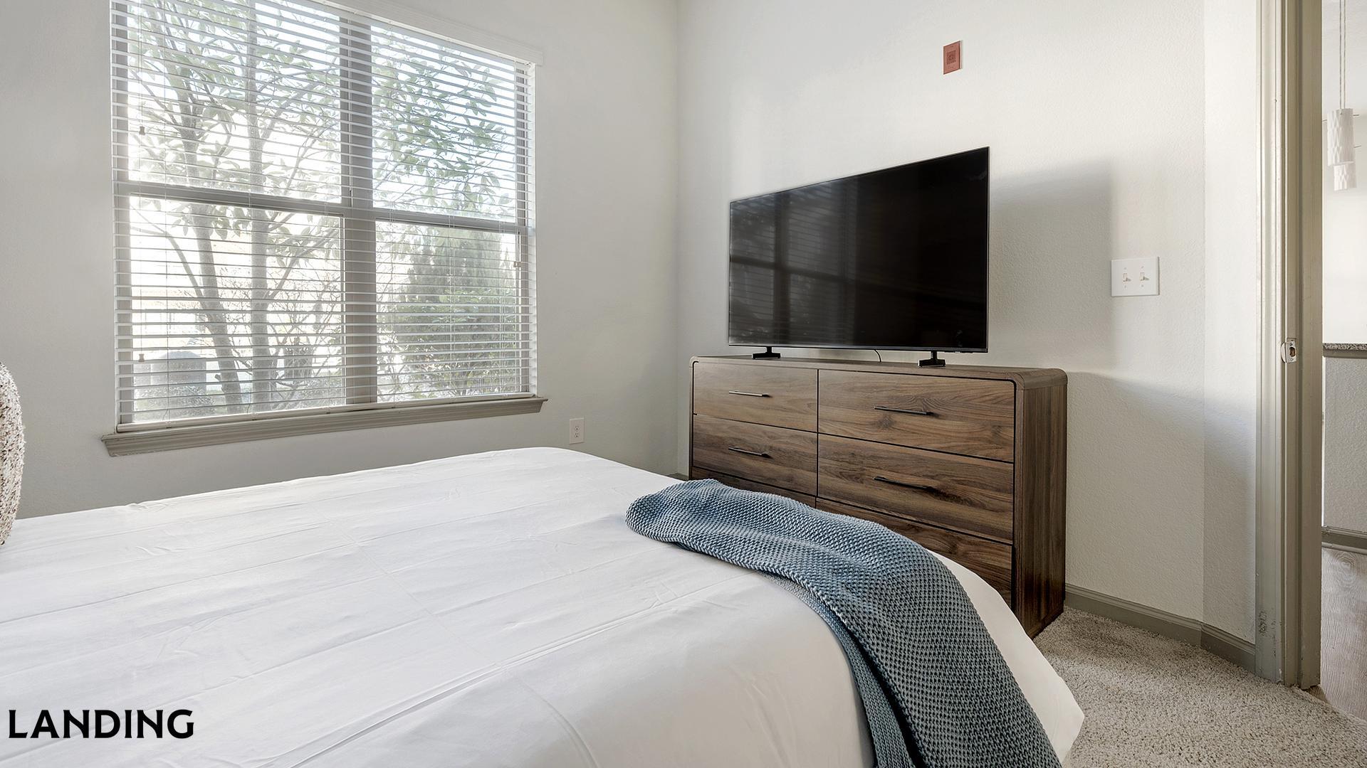 Building Photo - 10051 Perimeter Station Dr