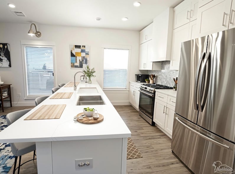 Building Photo - 1013 N K St