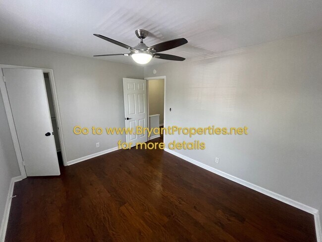Building Photo - Hendersonville - 2 Bedroom Condo