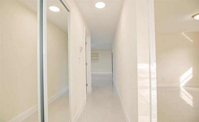 Building Photo - 3105 18th St