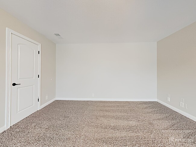 Building Photo - 2941 Brewster Drive