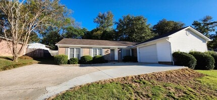 Building Photo - 3 bedroom home in North Columbus
