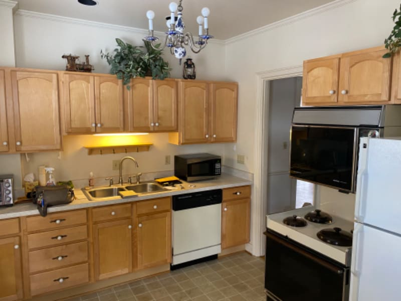 Building Photo - 1060 Park Ave