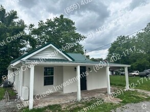 Building Photo - Spacious 3-Bedroom, 1-Bath Home with Newly...