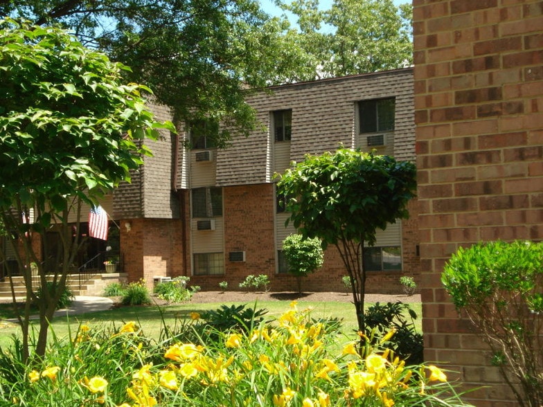 Peppertree Apartments - Peppertree