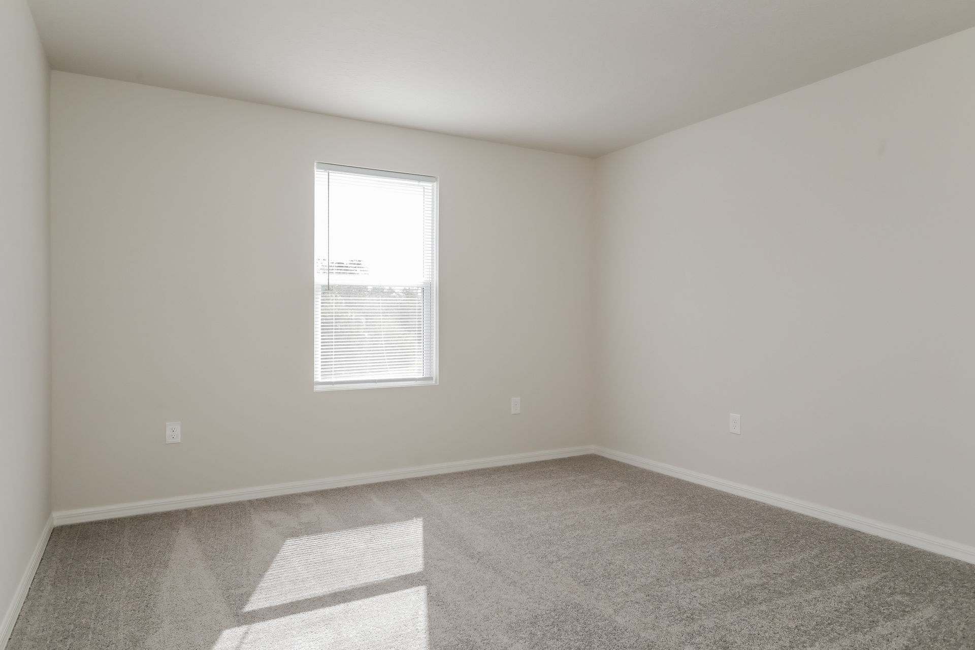 Building Photo - 106 Ulysses Trail