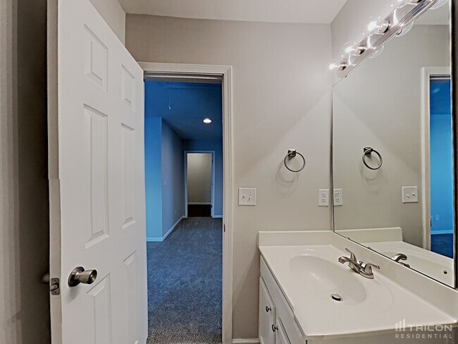 Building Photo - 2742 Rustic Ridge Ct