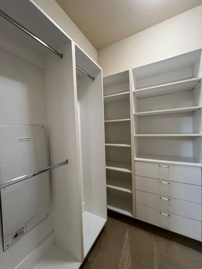 Building Photo - 1256 Jorgenson Dr