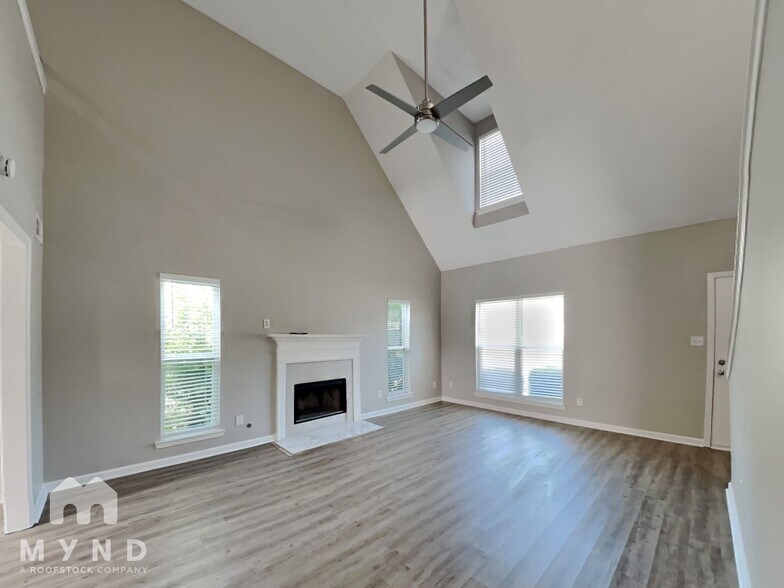 Building Photo - 137 W Stonehaven Cir
