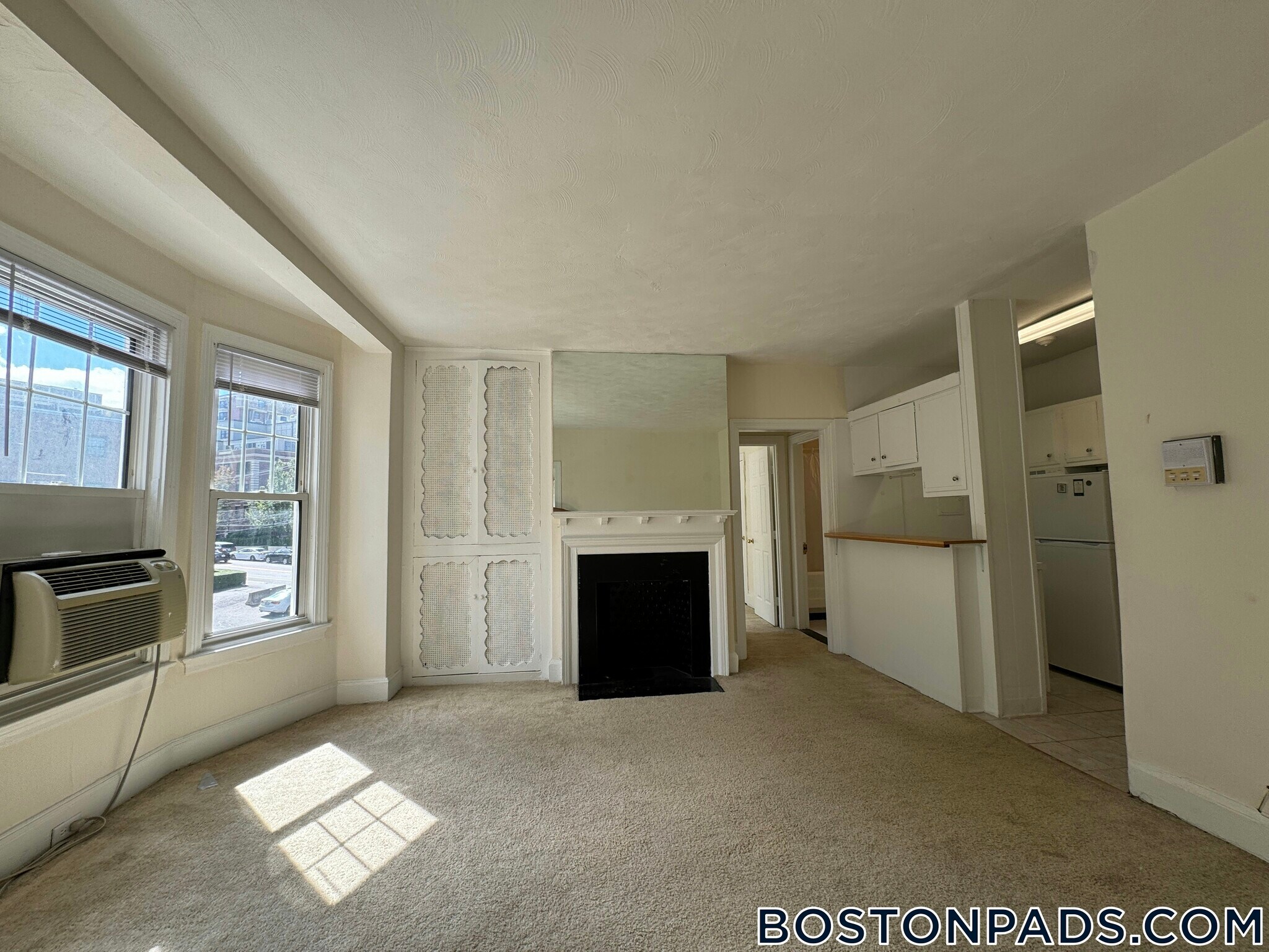 Building Photo - 1223 Beacon St