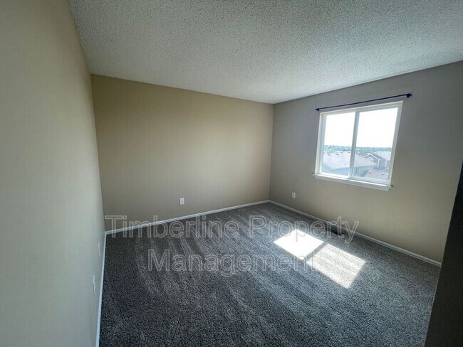 Building Photo - 4757 Sweetgrass Ln