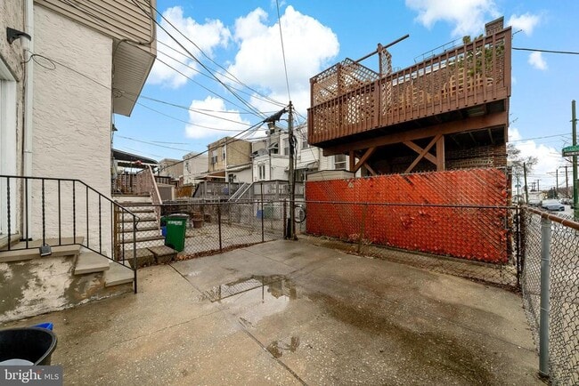Building Photo - 2849 S 11th St