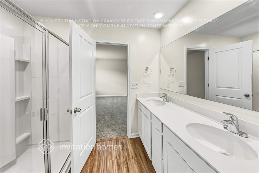 Building Photo - 1125 Woodhouse Dr