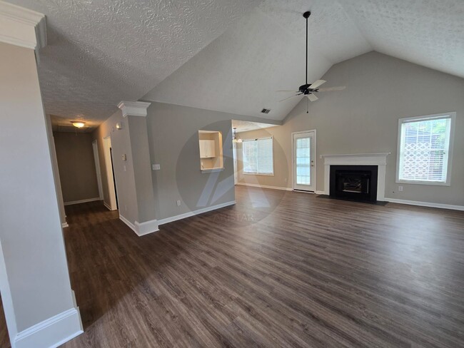 Building Photo - 130 Eagle Glen Dr