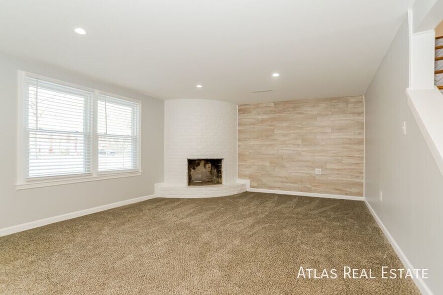 Building Photo - 9137 Switzer St