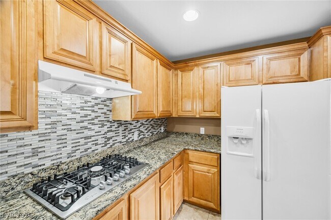 Building Photo - 91 E Agate Ave