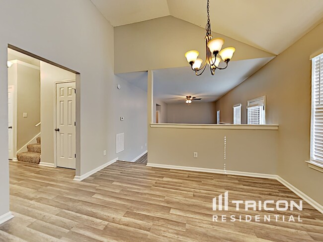Building Photo - 3305 N Winds Trail