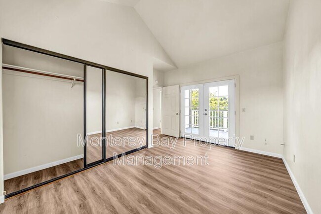 Building Photo - 415 Palo Verde Ave