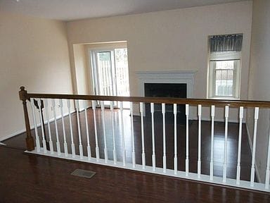 Building Photo - 713 Chimney Hill Ln