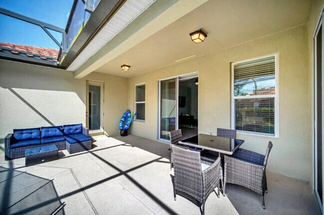 Building Photo - 4168 Oak Tree Dr