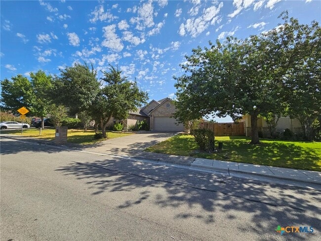 Building Photo - 2253 N Ranch Estates Blvd