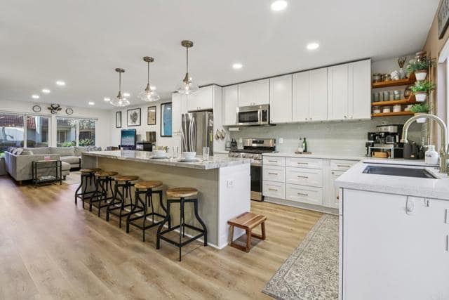 Building Photo - 2711 Via Festivo