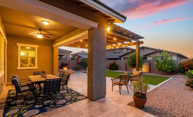 Building Photo - 10112 Cintron Ln