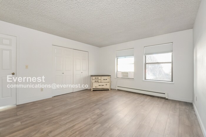 Building Photo - 6844 Countryside Ln