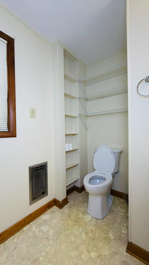 Building Photo - 494 Old Jonesboro Rd