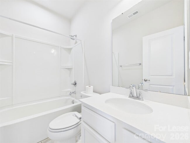 Building Photo - 2617 Grantham Place Dr