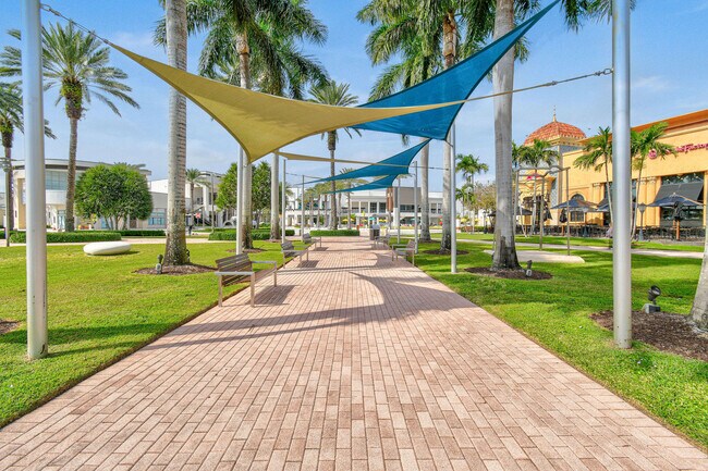 Building Photo - 3610 Gardens Pkwy