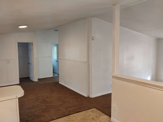 Building Photo - 121 Whiteface Dr