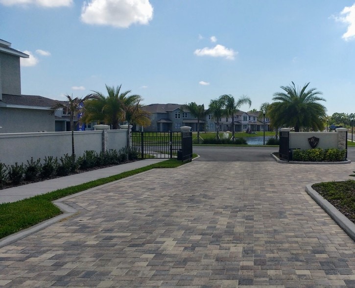 Gated community - 1958 Marlington Way