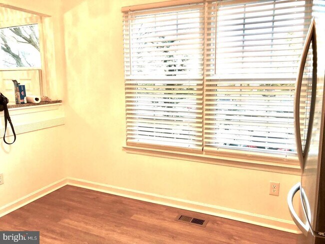 Building Photo - 130 Remington Cir