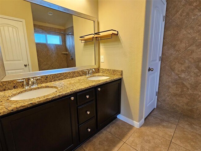 Building Photo - 13708 Loleta Way