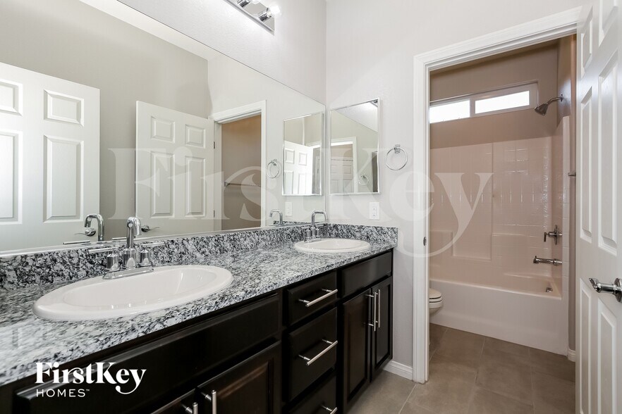 Building Photo - 4218 Klarissa Ave