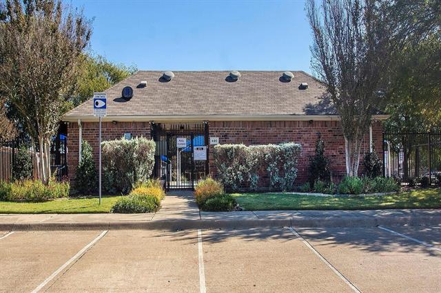 Building Photo - 406 Leameadow Dr