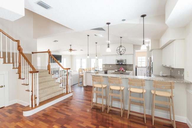 Building Photo - 13230 Running Water Rd