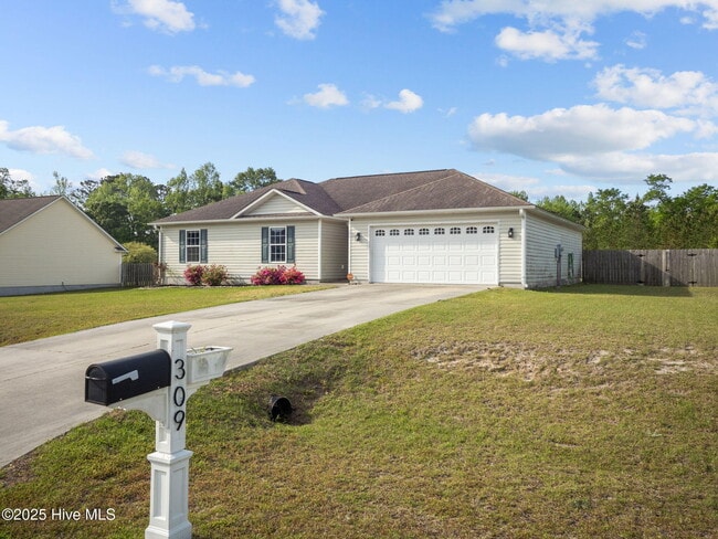 Building Photo - 309 Forbes Ln